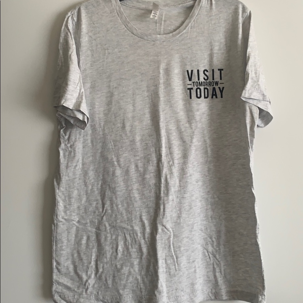 EPCOT Small shop tee